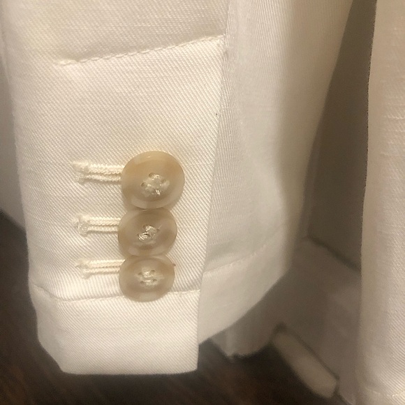 Loft: Petite Blazer. White. XSP. - Picture 3 of 4